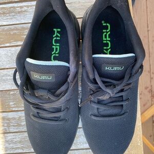 Kuru Sneakers. Size 8.5. Great condition.